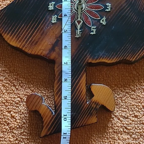 1070's Wooden Mushroom Wall Clock - Picture 5 of 6